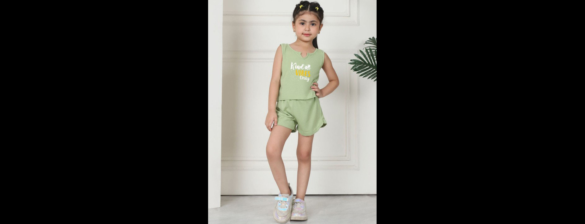 Girls Printed Top with Shorts