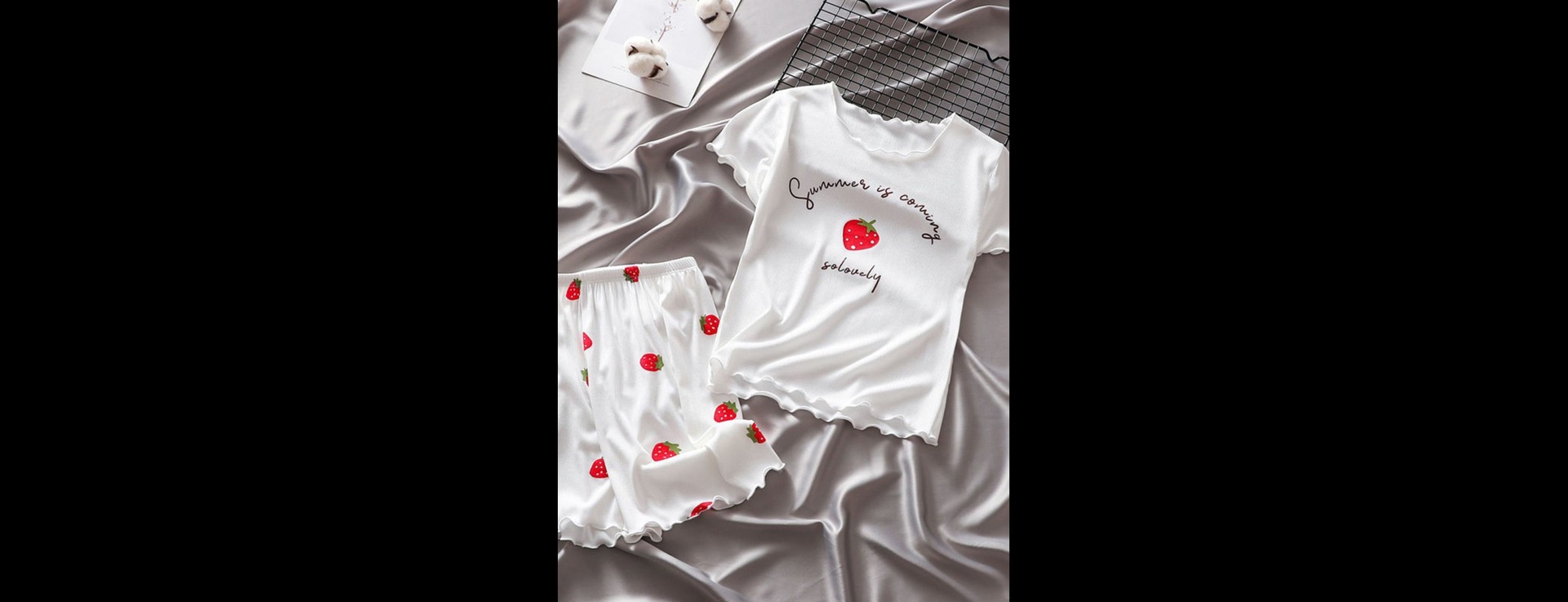 Girls Printed T-Shirt & Shorts Clothing Set
